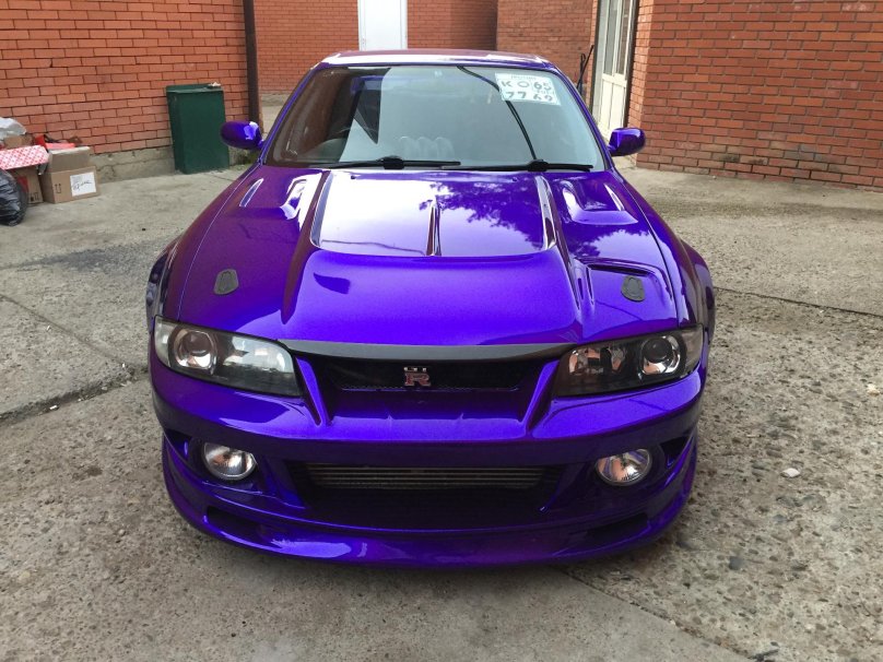 Nissan Skyline r33 фиолетовый