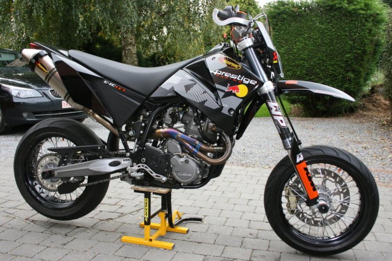 КТМ 640 lc4 Supermoto