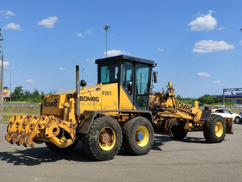 Нобас 190 грейдер NOBAS