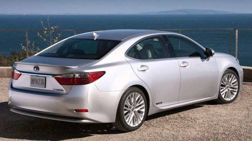 Lexus es 300h 2013