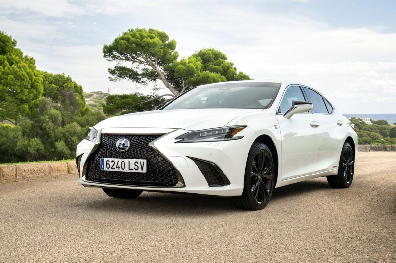 Lexus es 300h f Sport