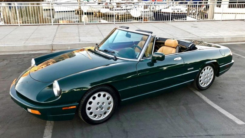 Альфа Ромео Спайдер 1992