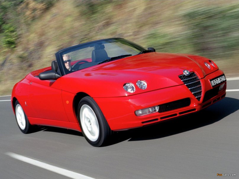 Alfa Romeo Spider 916