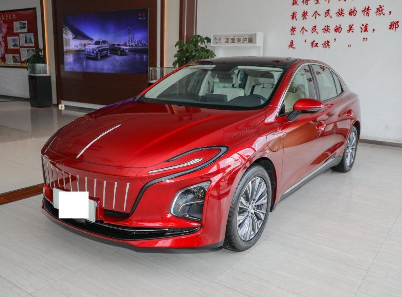 Hongqi e-qm5 салон