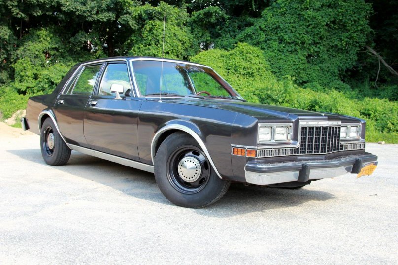 Dodge Plymouth Diplomat