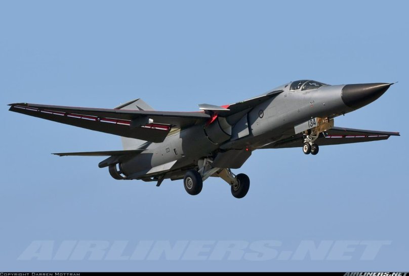 Бомбардировщик f-111