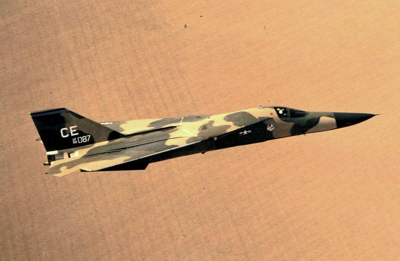 Бомбардировщик f-111