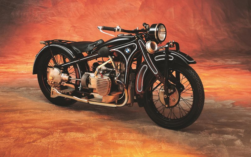 Старый мотоцикл БМВ r35