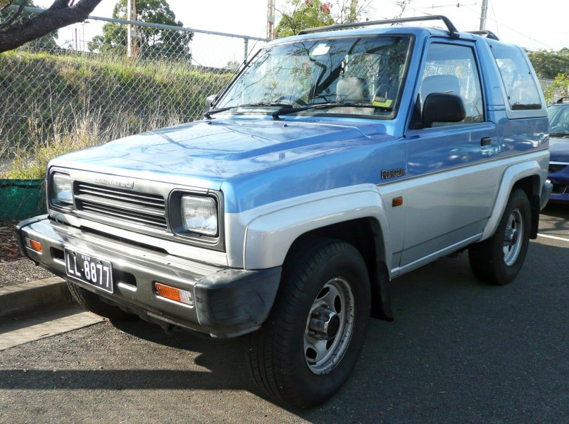 Daihatsu Rocky (f300)