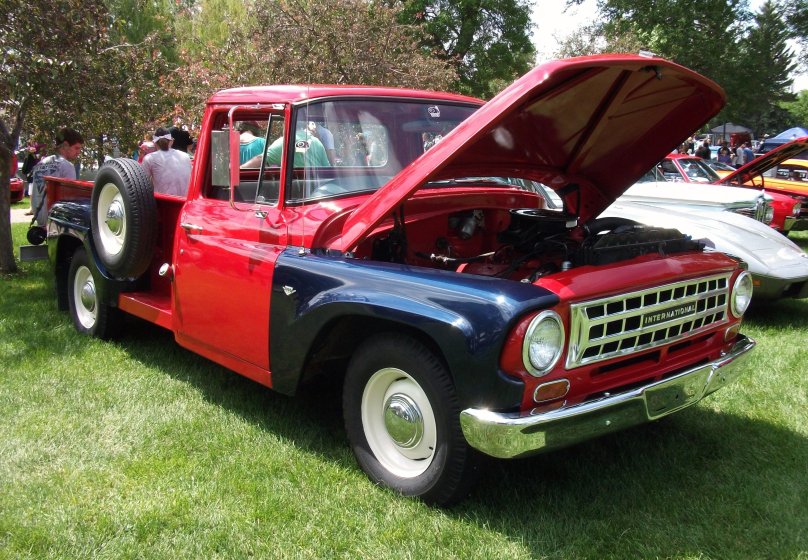 Интернешенал c1300