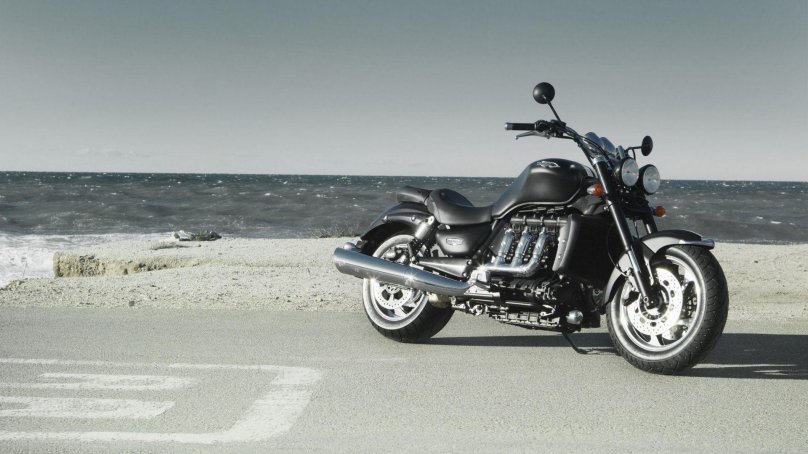 Triumph Rocket III Roadster