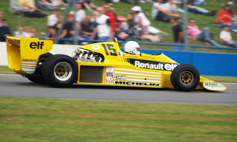 Renault rs01