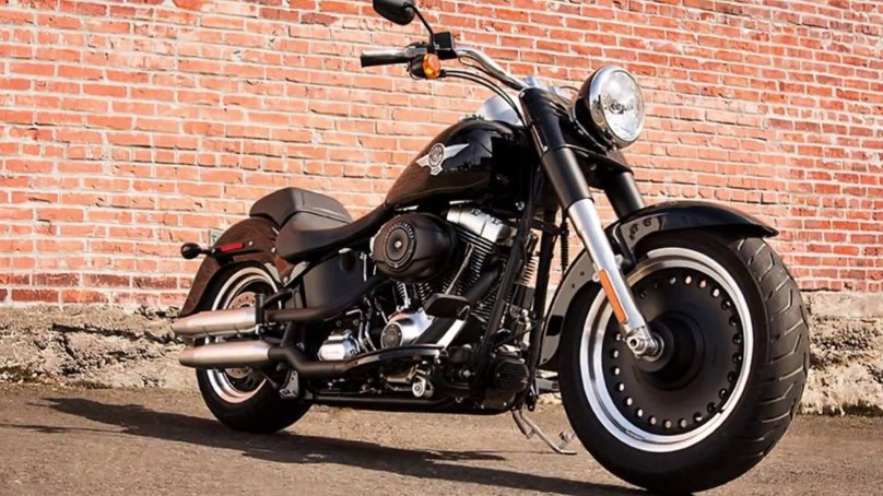 Мотоцикл фэт бой Харлей