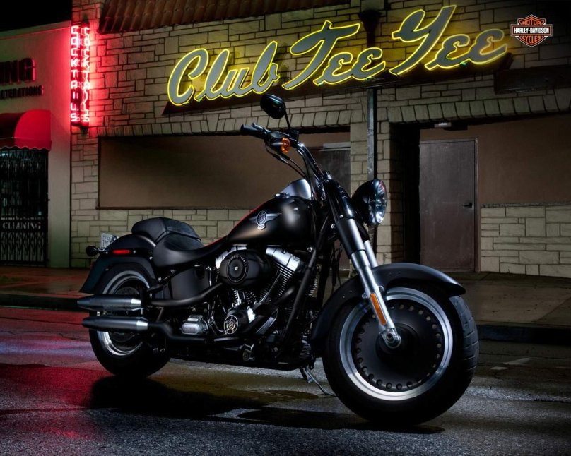 Мотоцикл Harley Davidson fat boy