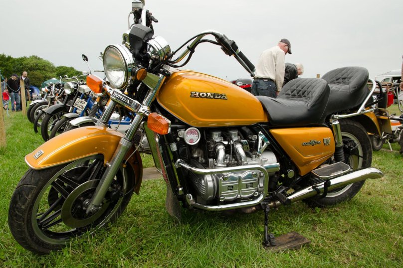 Honda gl1100