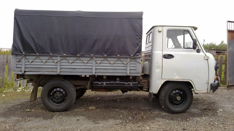 Удлиненный УАЗ 3303 бортовой