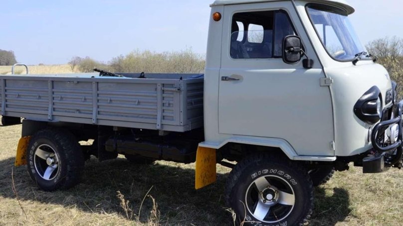 УАЗ головастик 3303 самосвал