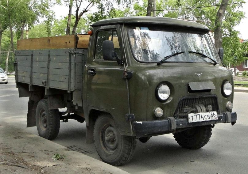 УАЗ Буханка 3303