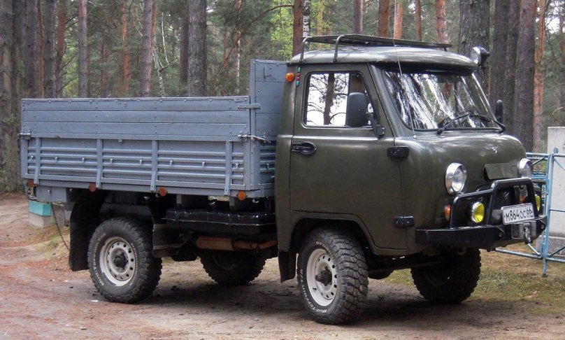 УАЗ головастик бортовой 3303