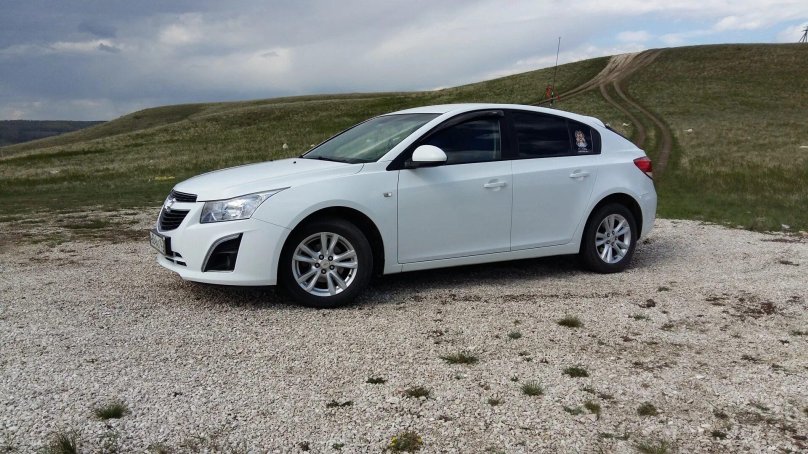 Chevrolet Cruze 2014 хэтчбек