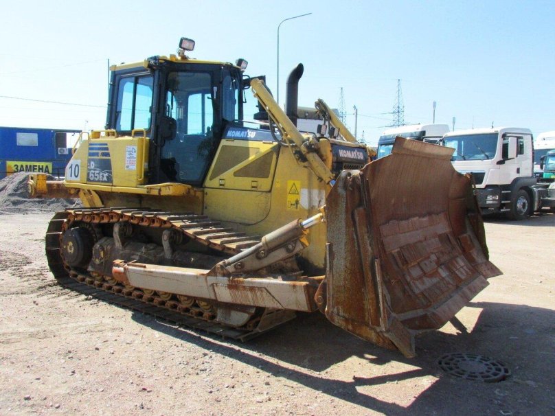 Komatsu d65ex-16