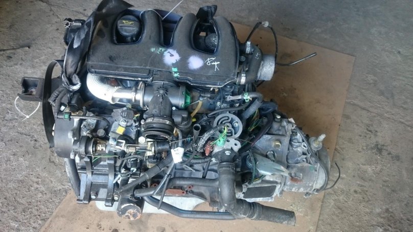 Двигатель Peugeot DW 9