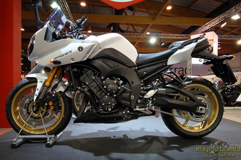 Yamaha fazer 8
