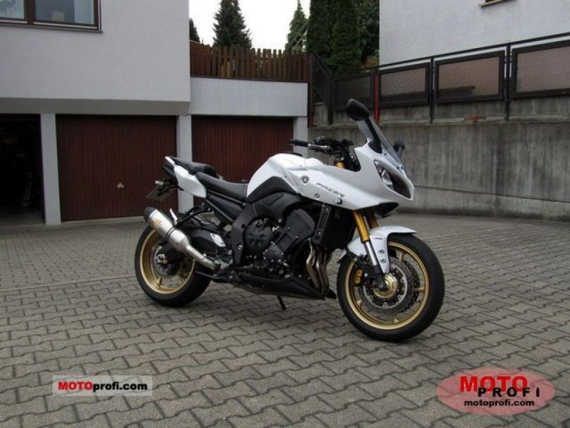 Yamaha fazer 8