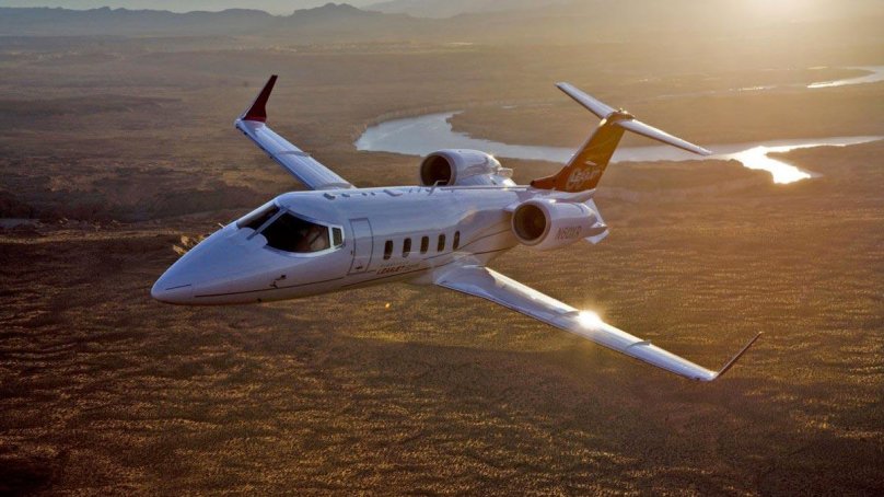 Самолёт Bombardier Learjet