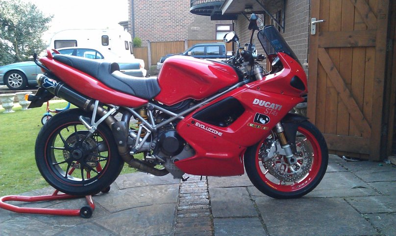 Ducati st2