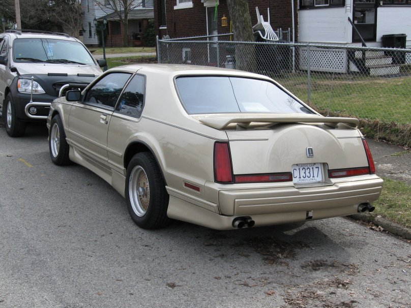Lincoln Mark 7 1990