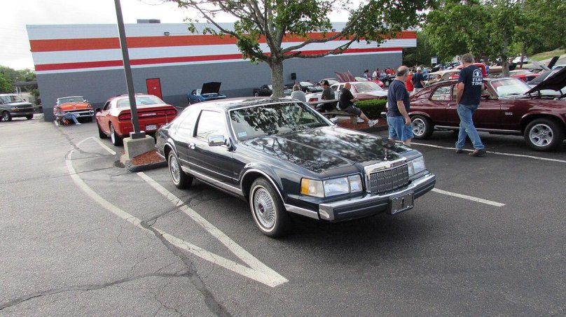 Lincoln Continental 1986