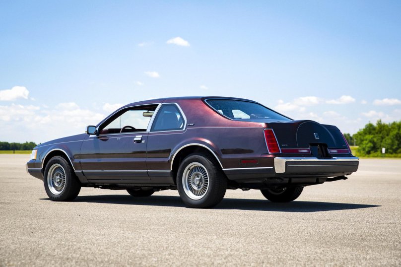 Lincoln Mark VII 1984