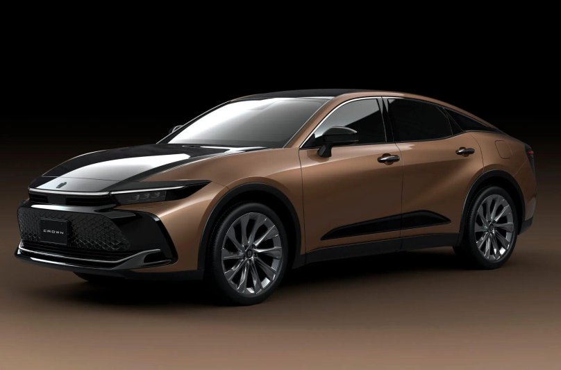Тойота Краун 2022