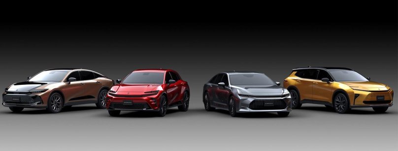 Toyota Crown 16 поколение