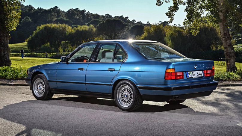 БМВ е34 540i
