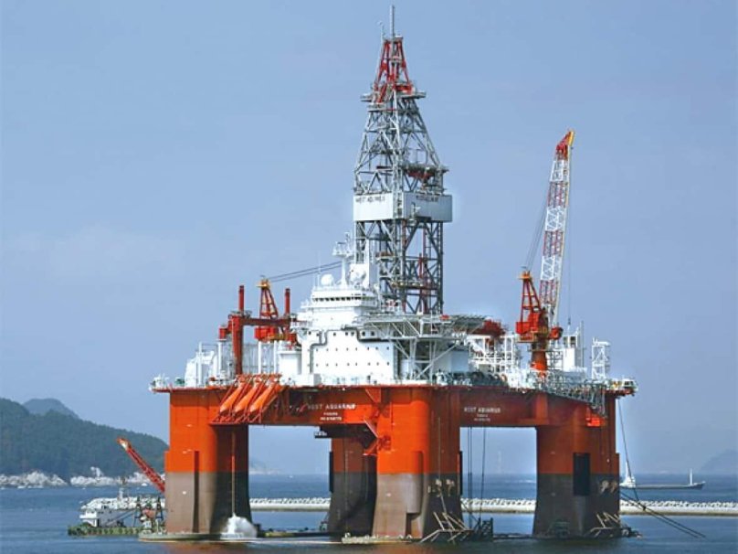 Semi-Submersible drilling Rig