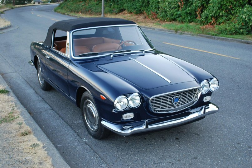 Автомобиль Lancia Flavia 1960