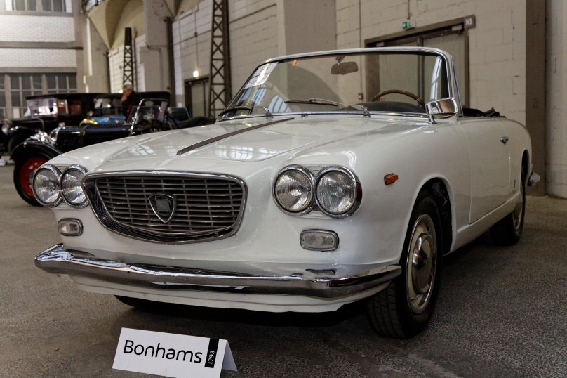 Автомобиль Lancia Flavia 1960