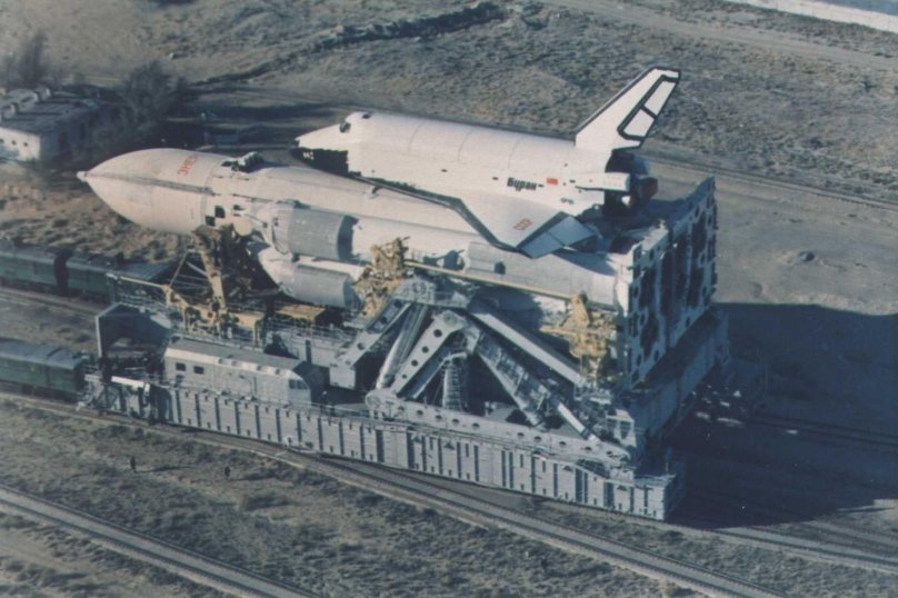 Шаттл Буран СССР