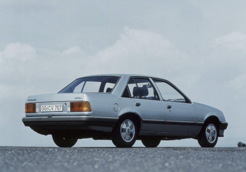 Opel Rekord 1982