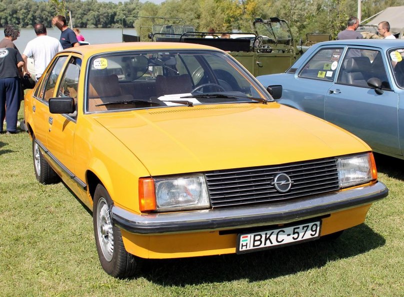 Opel Rekord 1977