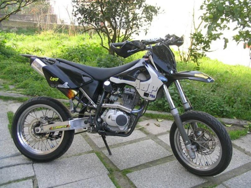 Мотард AJP pr4125