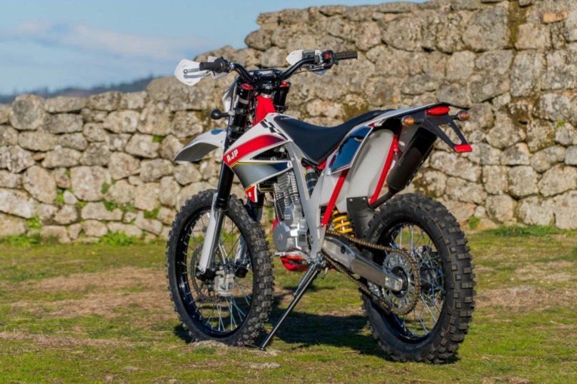 SPR эндуро 250