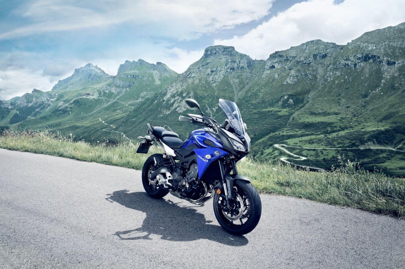 Мотоцикл Yamaha Tracer 900