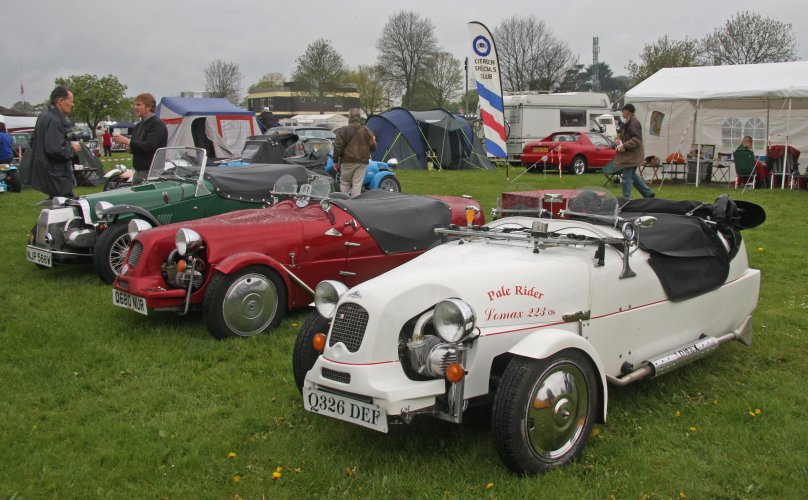 Автомобили Lomax