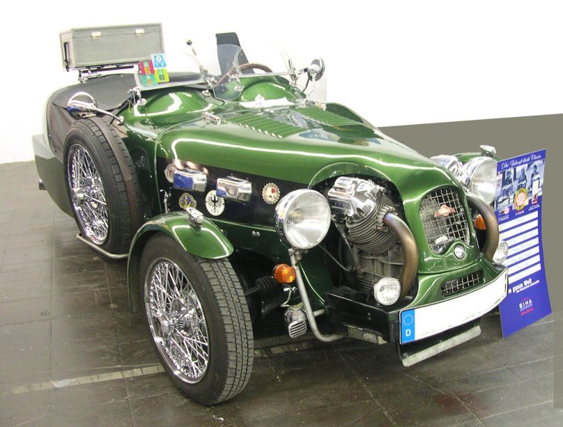 Родстера Lomax.