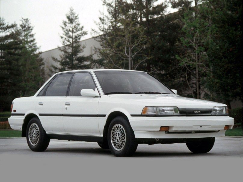 Toyota Camry 1986