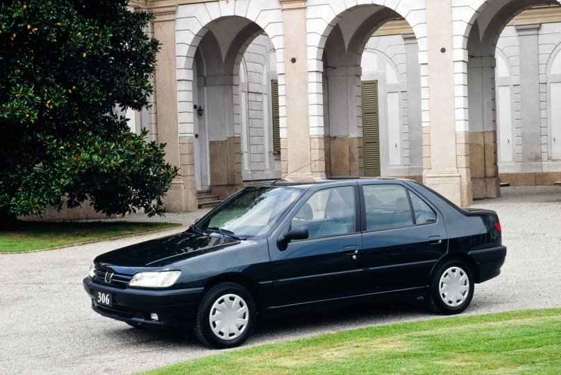 Peugeot 306 седан