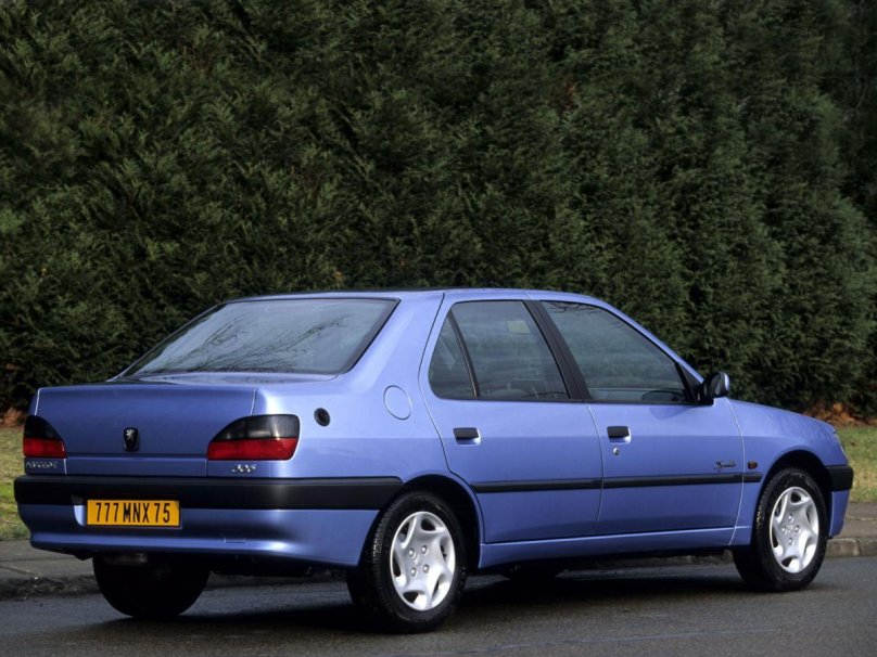 Peugeot 306 седан